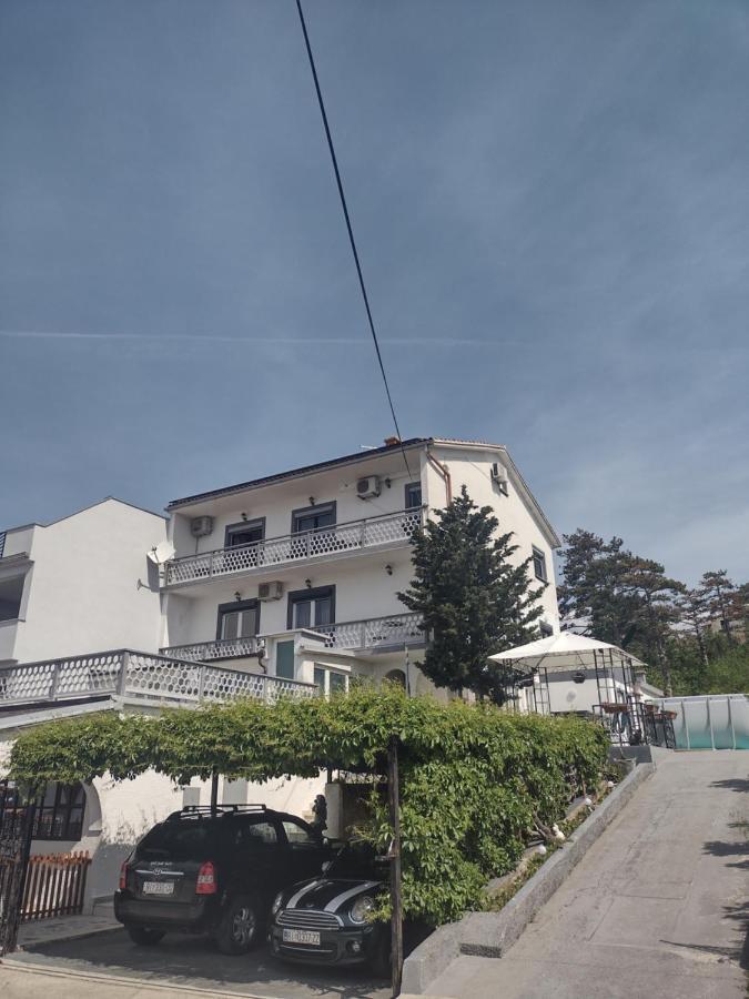 Apartments Vita Novi Vinodolski Exterior foto