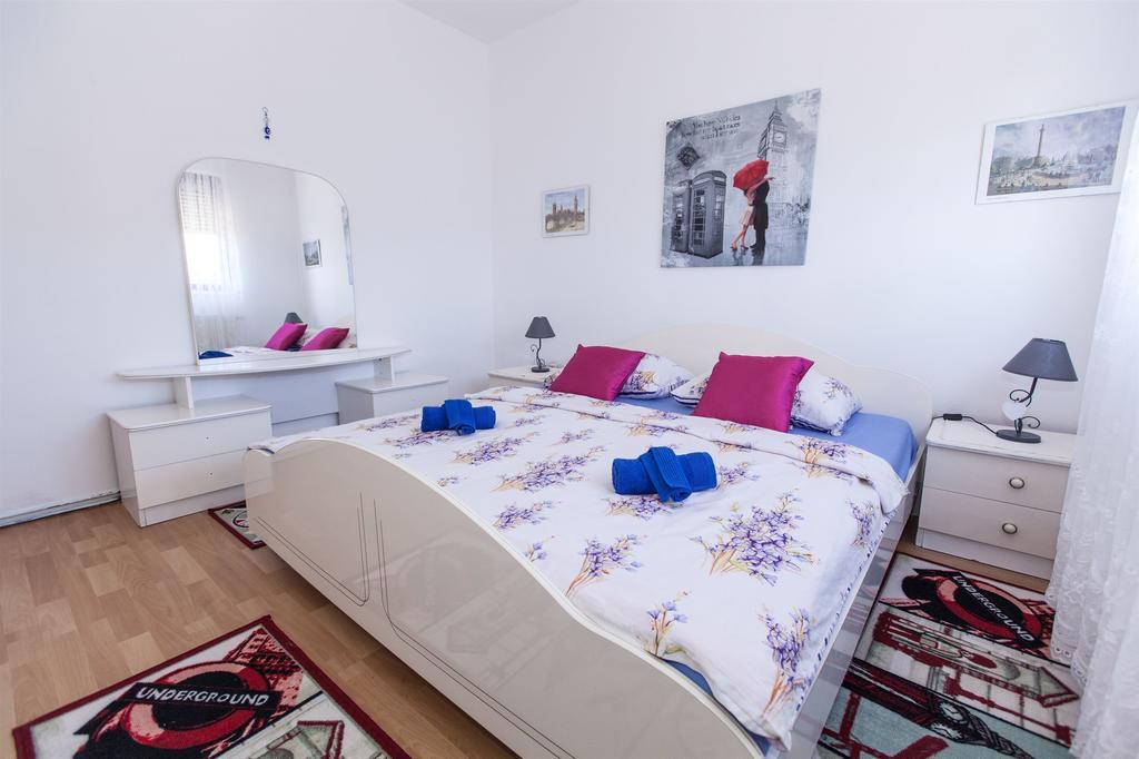 Apartments Vita Novi Vinodolski Zimmer foto